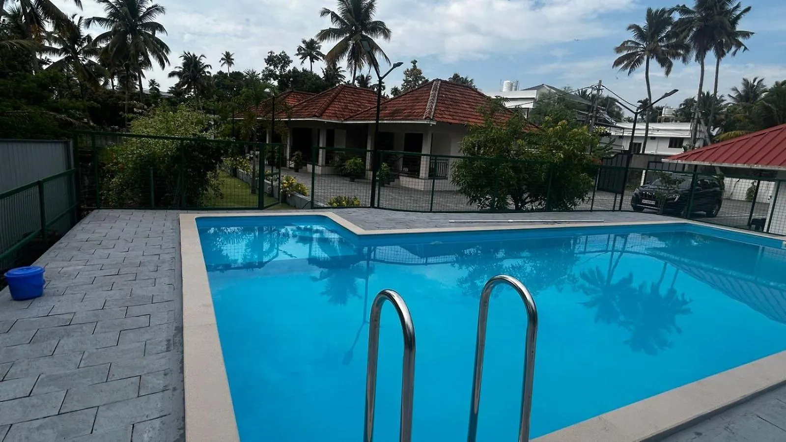 Ev Stayz Cherai Beach 0*,  India